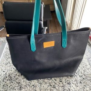 J. W. Hulme co. Tote